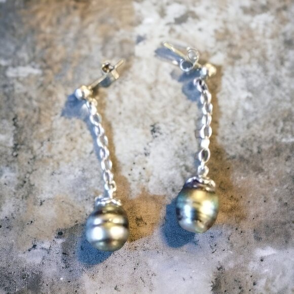 Sterling silver multi strand pearls necklace and earring set - Picture 2 of 4